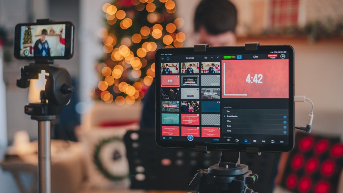 Why starting a YouTube channel for your business is so important (Unsplash/Libby Penner)